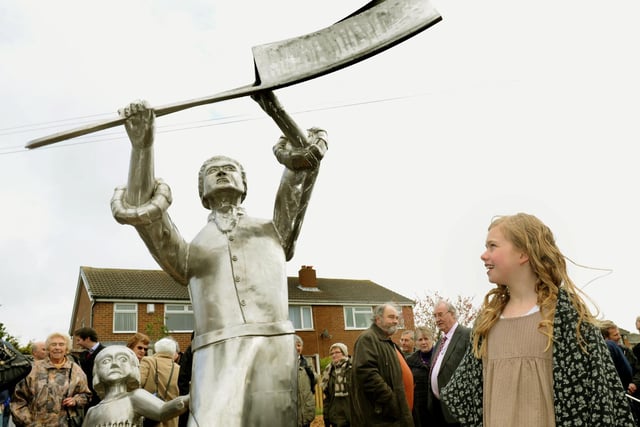 This is the only memorial in the country dedicated to the Luddites. These were a group of political activists who brought havoc to the new factories of the Industrial Revolution by wrecking new machines. The statue depicts a cropper brandishing shears – a traditional job threatened by late 18th-century mechanisation. It can be found in Halifax Road, Liversedge.