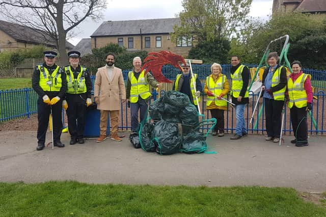 Volunteers carried out a clean-up in Ravensthorpe at the weekend