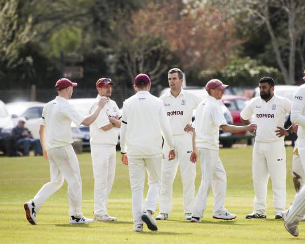 Woodlands were unable to repeat their league success from the previous week as Townville got a revenge win in the Heavy Woollen Cup.