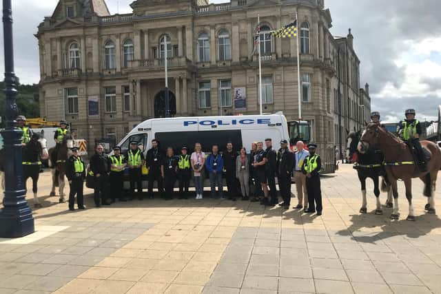 Partners including Kirklees Taxi Licensing, the Vehicle Driver Standards Association, Hope for Justice, Kirklees Council housing compliance officers and the CHART drugs and alcohol charity all took part in the week of action