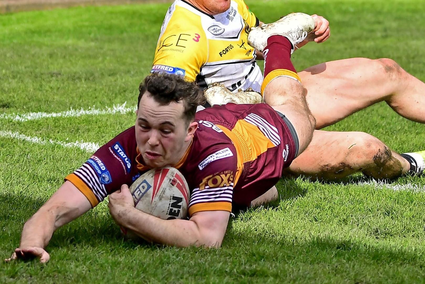 Bulldogs fall short as Oldham extend winning run