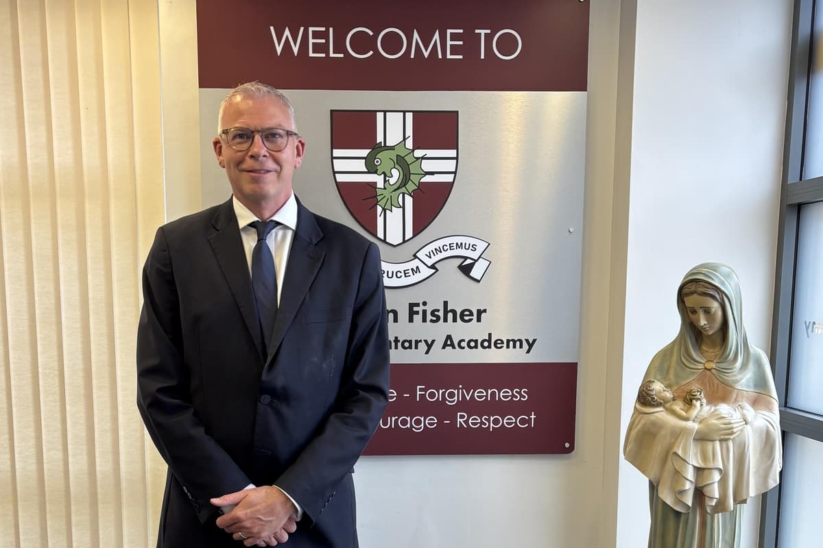 Schulleiter der Dewsbury High School erhält renommiertes Stipendium für ...