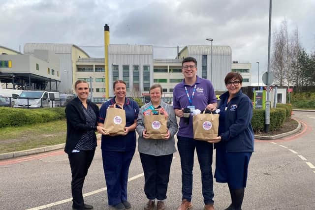 Mid Yorkshire Hospitals have created care packs to combat the cold for patients being discharged from hospitals in Dewsbury, Wakefield and Pontefract.