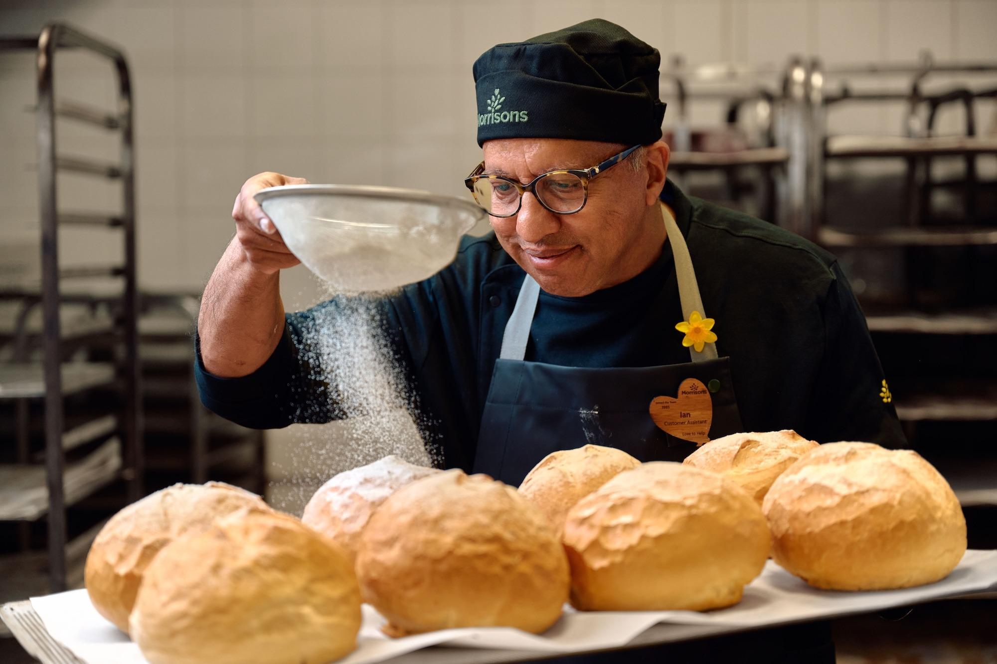 Gutes tun: Morrisons bringt die limitierte Edition „Cob for Care“ auf den ...