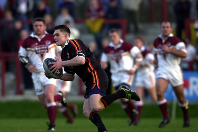 Dewsbury's Danny Brough looks up to pass on the ball in a clash with Batley on Friday, April 18, 2003.