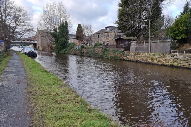 3. Mirfield canal walk - enjoy a stroll along a section of the Calder and Hebble Navigation Canal and the River Calder. You can even make it into Brighouse by following the riverside footpath to Battyeford and then via Bradley.