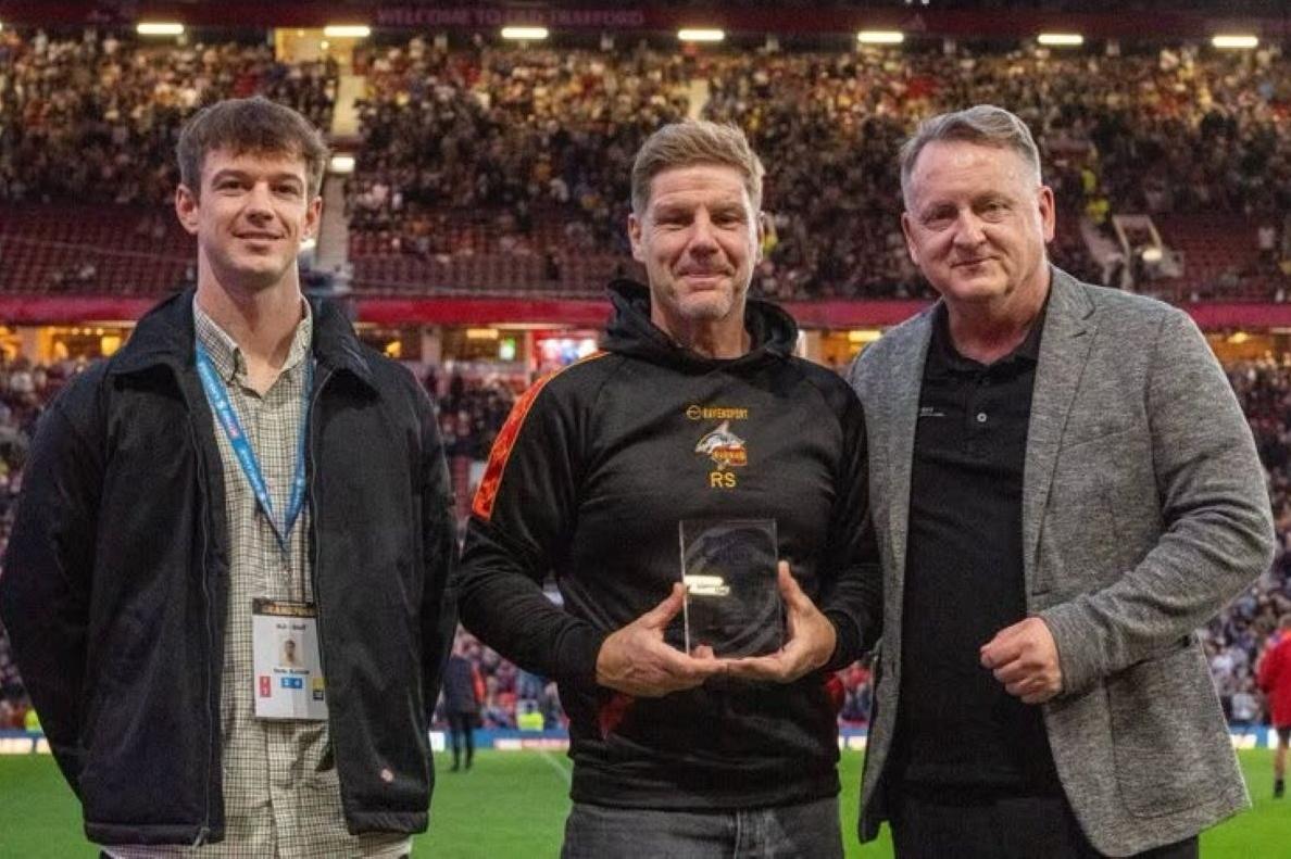 Proud day for Shaw Cross as Sharks are named Community Club of Year