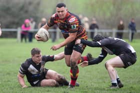 Shaw Cross Sharks suffered a narrow defeat against NCL Division Two leaders Waterhead Warriors.