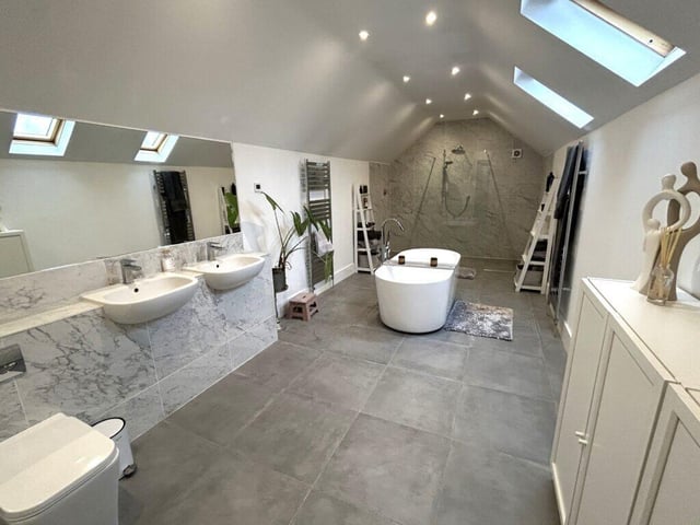 The luxurious en-suite