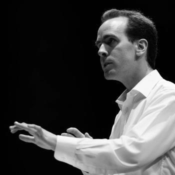 Join composer Edward Whelan who presents an evening of beautiful choral music in For The Love on Saturday, May 17.