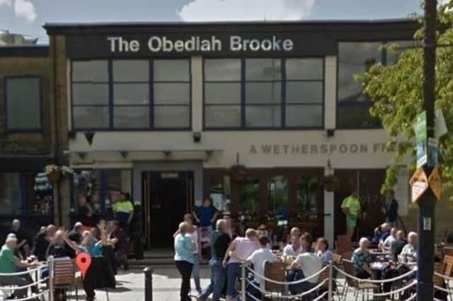 The Obediah Brooke Wetherspoons in Cleckheaton has gained the top rating for its levels of hygiene in the Kirklees Council’s Scores on the Doors programme.