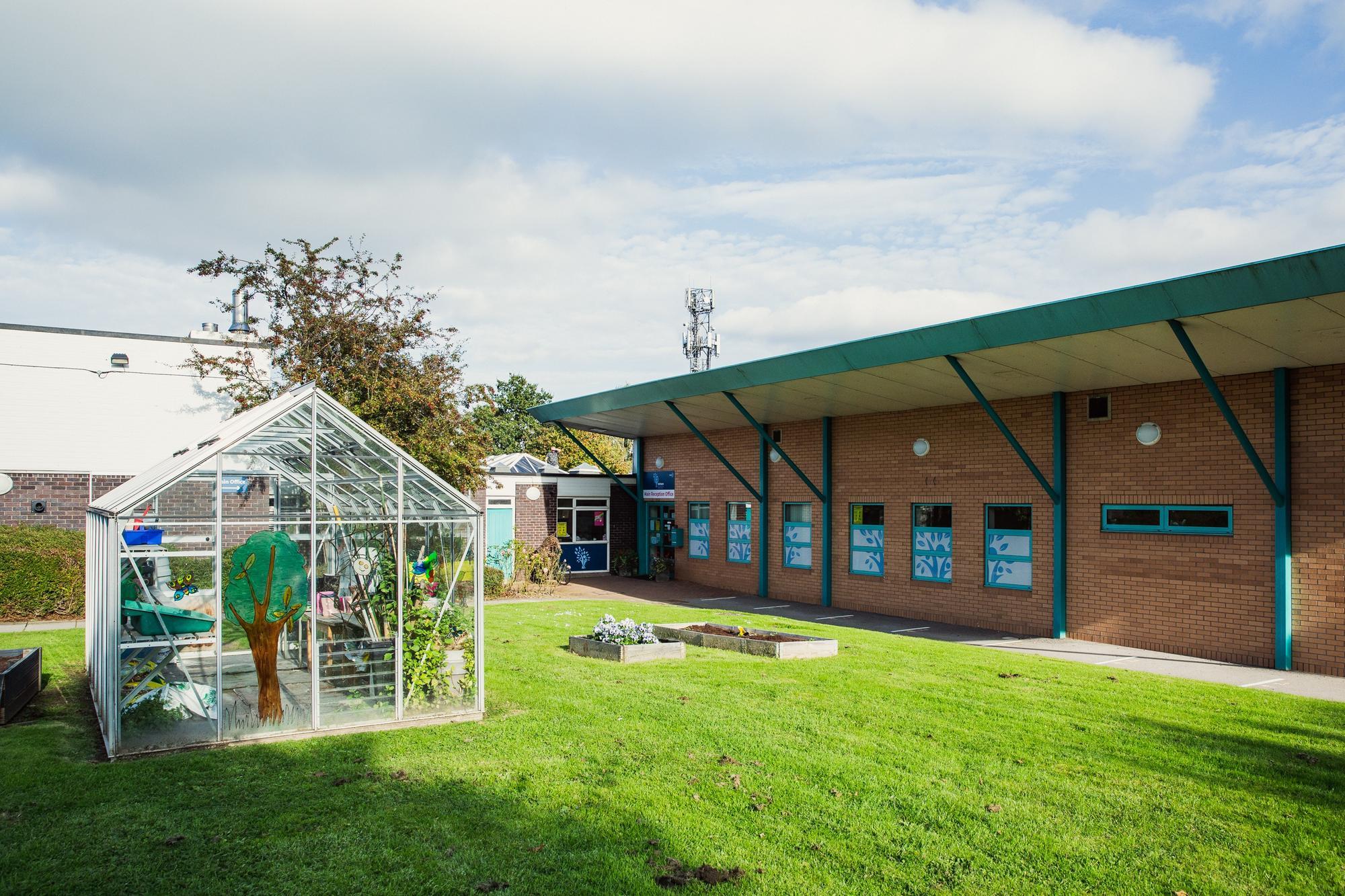 Ofsted gives good rating for Mirfield's Old Bank Academy - Vimarsana News