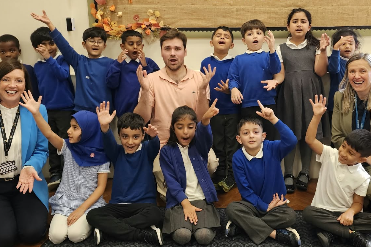 Youngsters at a school in Batley have hit the right notes after a special visit from opera singer Harrison Gration