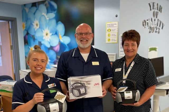 Palliative wards across the Mid Yorkshire Teaching NHS Trust have made a successful bid for radios and CD players with the aim for the music to improve patient care.