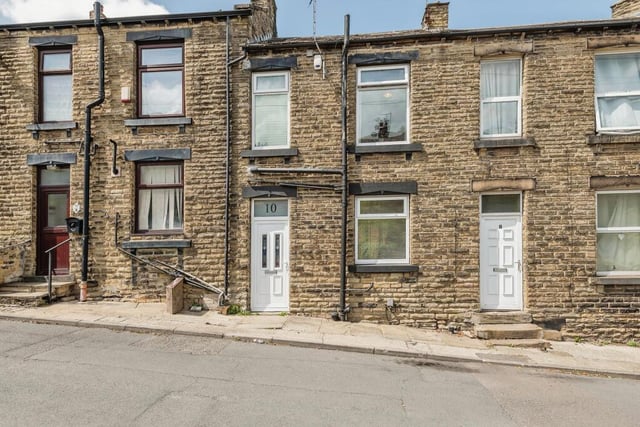 This property on Kilpin Hill Lane, Dewsbury, is on sale with Purplebricks priced £130,000