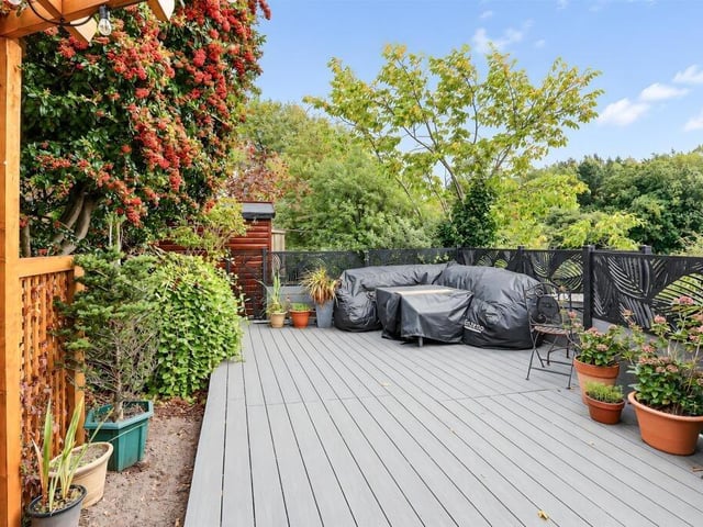 The decked areas provide spaces for outdoor dining, entertaining and relaxing.