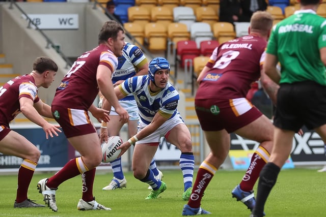 Action from Batley Bulldogs v Halifax Panthers