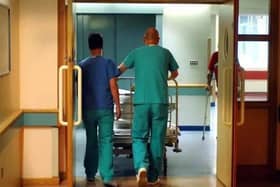 The Mid Yorkshire NHS Trust has announced a change to its visiting hours at hospitals in Dewsbury, Wakefield and Pontefract.