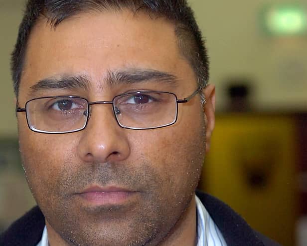 Former Dewsbury councillor Mumtaz Hussain has quit the Labour Party