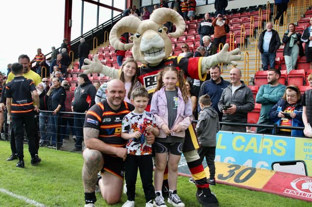 Dewsbury Rams clinched the League One title on Sunday afternoon with victory over Workington Town in front of their delighted home fans at the FLAIR Stadium