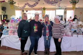 Kim Leadbeater joined the Heckmondwike Players at the Comrades Club in a busy weekend of festive events.
