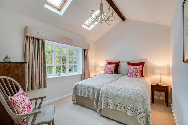 A charming double or twin bedroom.