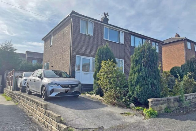This property on Westcliffe Rise, Cleckheaton, is on sale with Oakleaf Homes priced £180,000