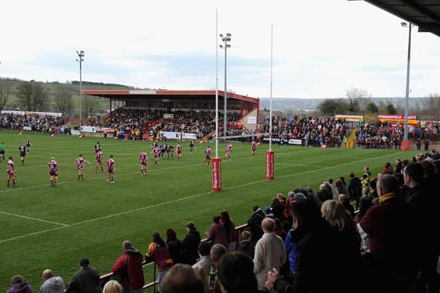 Batley Bulldogs surrendered a ten-point lead as Swinton Lions roared back to claim a 30-16 win at the Fox’s Biscuits Stadium.