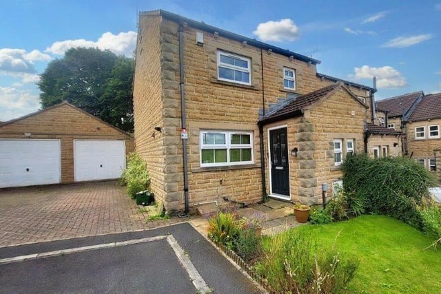 This property on Badgers Walk, Heckmondwike, is on sale with Barkers Estate Agents priced £199,950