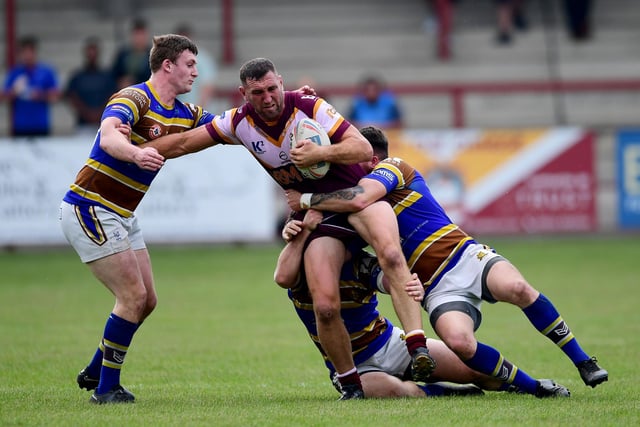 Batley Bulldogs gained a precious win over Whitehaven to rekindle their play-off hopes.
