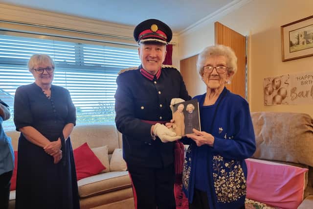 Jon Hammond Booth, the Deputy Lieutenant of West Yorkshire, formed part of the celebrations by making a surprise visit to congratulate Barbara Dransfield on her special day before presenting her with a card from King Charles III.