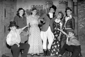 Cast members in the Mirfield Team Parish Pantomime in 1950