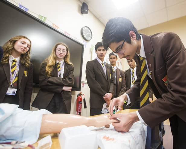 Students at Heckmondwike Grammar School have been treated to a “brilliant” Careers in Surgery event.