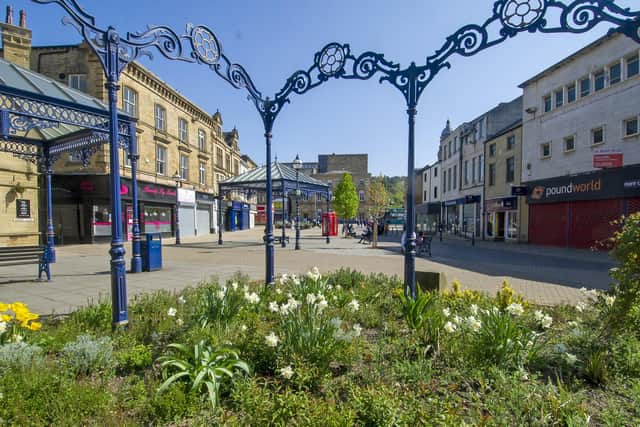 A new policy to curb alcohol-related offences in Dewsbury town centre is being considered by Kirklees Council