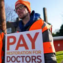 Junior doctors in Wakefield and Dewsbury are set to walk out for five days over a pay dispute.