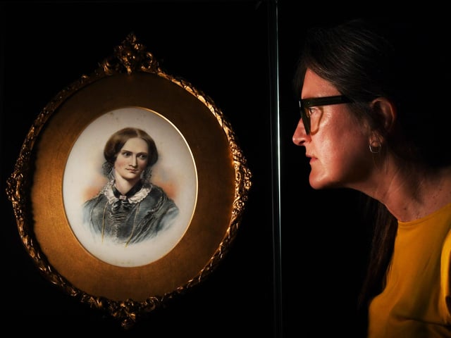 An unveiling of a Bronte-inspired art installation and Bronte Way marker will take place at Oakwell Hall on Sunday, September 14, with artists Amy Foster and Natasha Jackson.