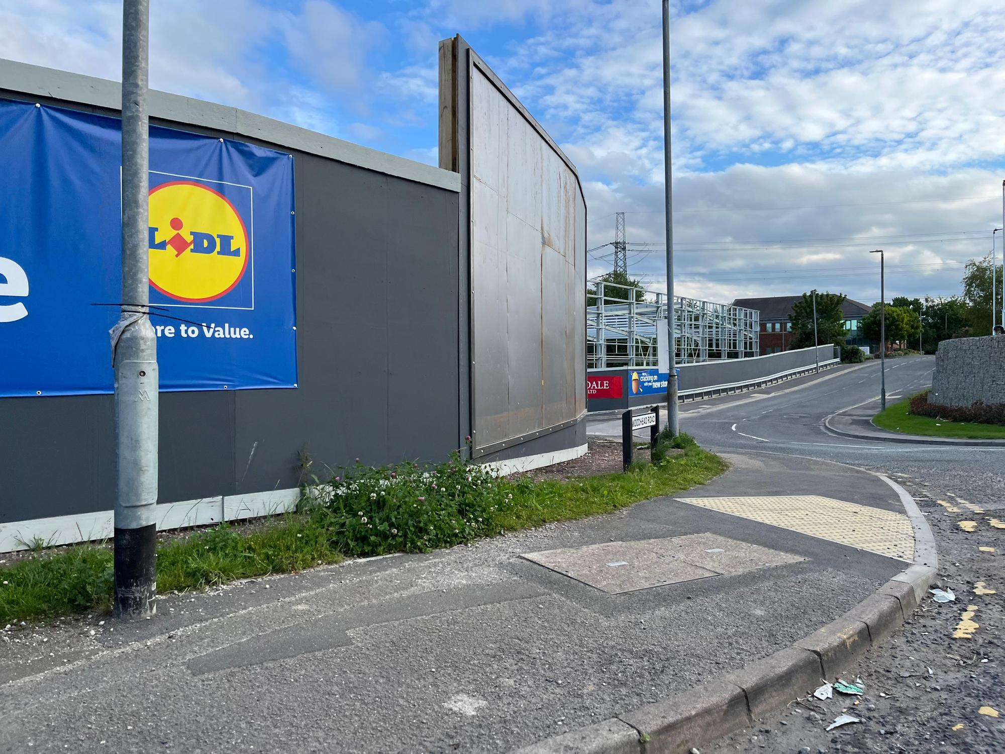 Die Bauarbeiten am neuen Lidl-Markt im Birstall Retail Park wurden ...