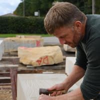 Sculptor creates new carved stone gateways to celebrate heritage of Spen Bottoms