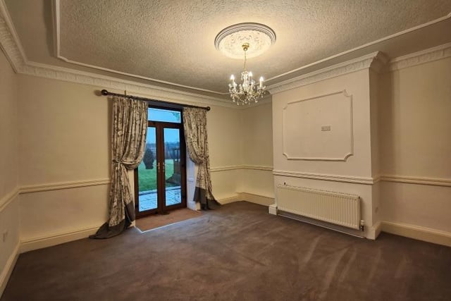 Spring Grange, Carr Lane, Dewsbury is offered to let by Linley and Simpson for a rent of £3,000 per calendar month