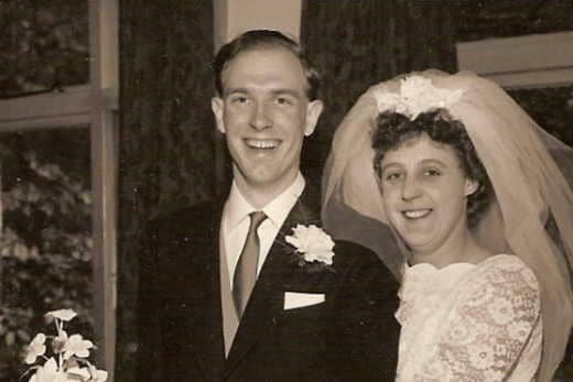 Childhood sweethearts Geoffrey Wildsmith, 86, who is a resident at Lydgate Lodge Care Home in Batley, and his wife Elizabeth, 85, married in 1961.