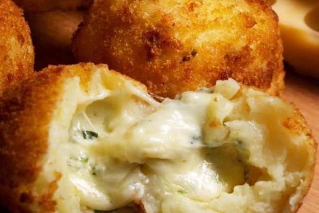 Batley restaurant owner George Psarias returns to the kitchen again for the Reporter Series to reveal his recipe for arancini siciliani.
