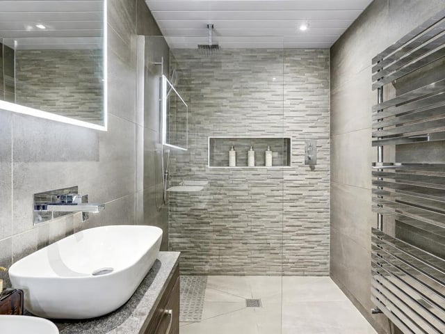 En-suite.