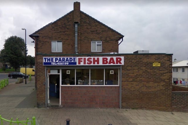 6. The Parade Fish Bar, Walnut Place, Dewsbury - 4.7/5 (based on 64 Google reviews)