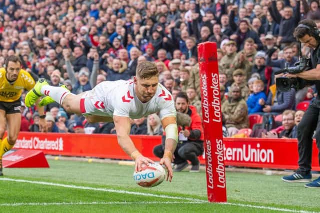 England's Tommy Makinson dives in for his first try (SWPix)