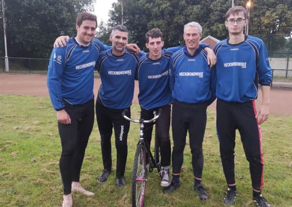 Heckmondwike were edged out by Hull in the Yorkshire Cycle Speedway League.