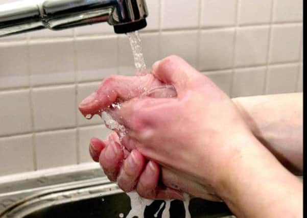 Consumer pic of washing hands. 

* For Consumerwatch *