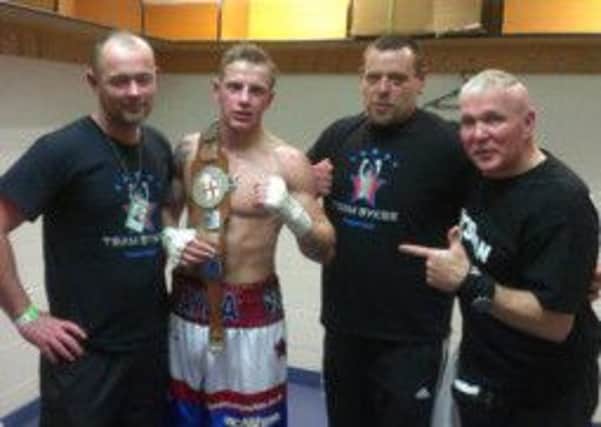 Gary Sykes retains his English super-featherweight title