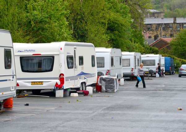 Travellers in the Cliffe Street car park in Dewsbury. (D531C320)