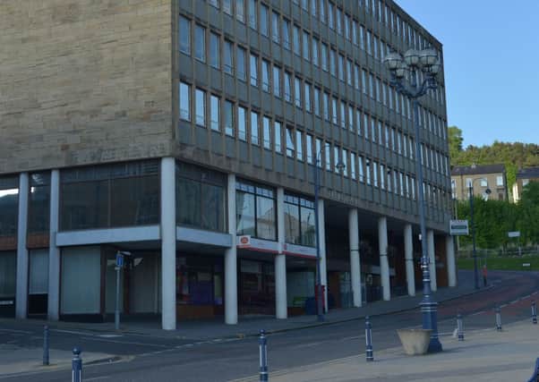 Dewsbury Post Office is to close for refurbishment.