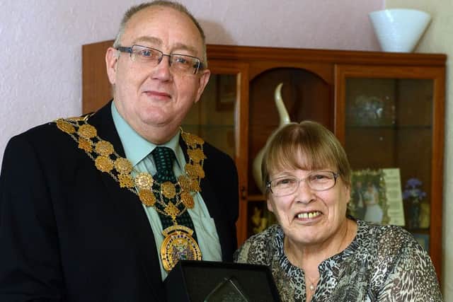 Linda Shilito from Dewsbury won Volunteer of the Year. Pictured with Mayor Paul Kane. AB059a0216